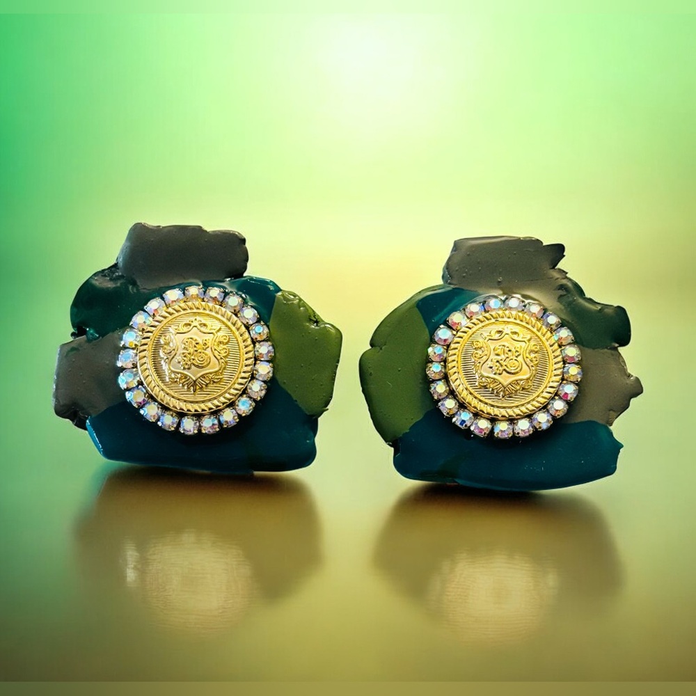 Beautiful Gold-tone and Green Artist Design Earrings